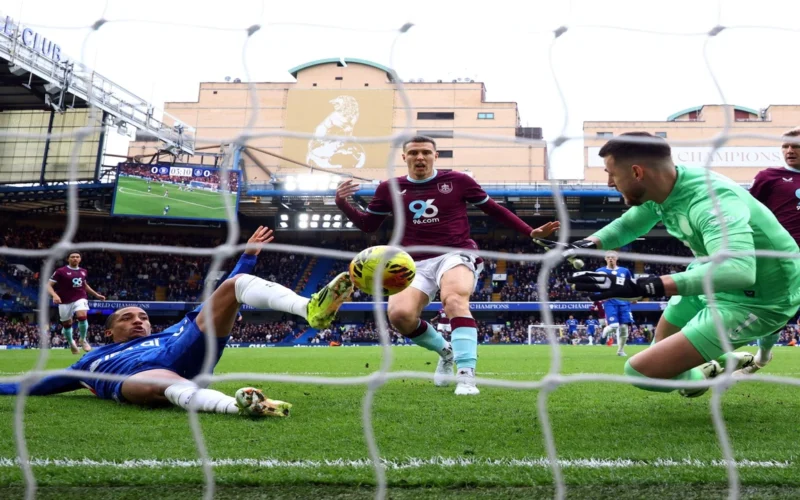 رقم قياسي جديد.. ميلنر يتصدر مشهد التعادلات الصادمة لميلان وتشيلسي في البريميرليغ